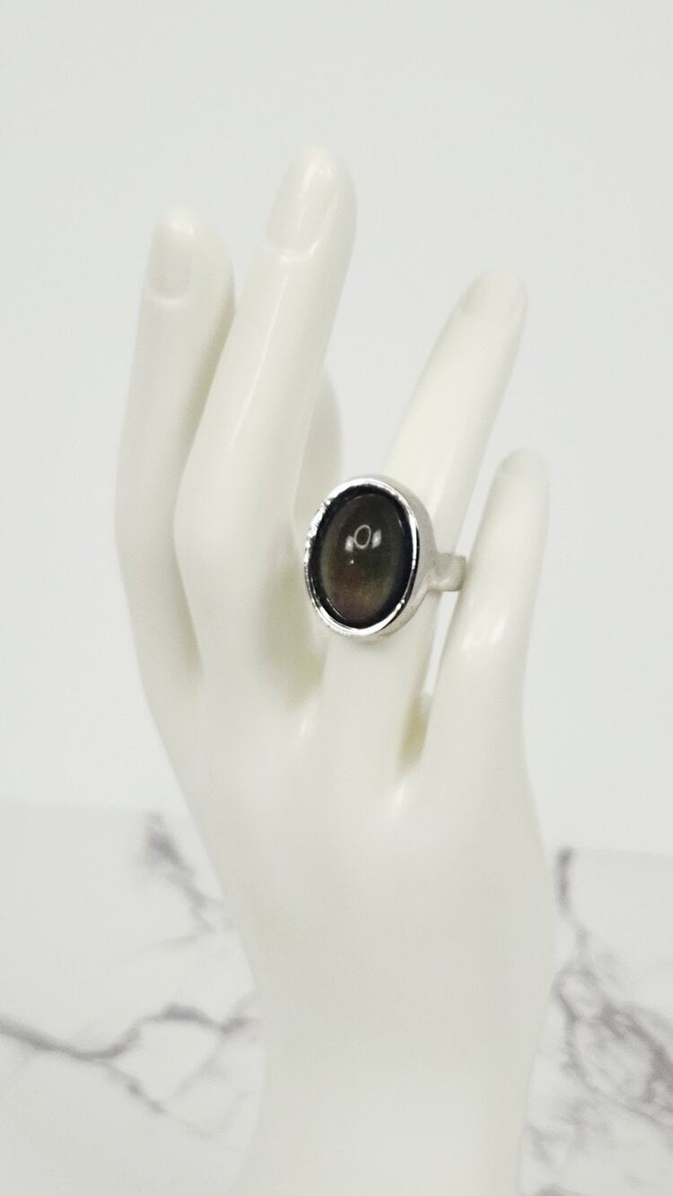 Vintage 1970s Retro Color Changing Oval Cabochon Mood Ring Silver Tone Size 8